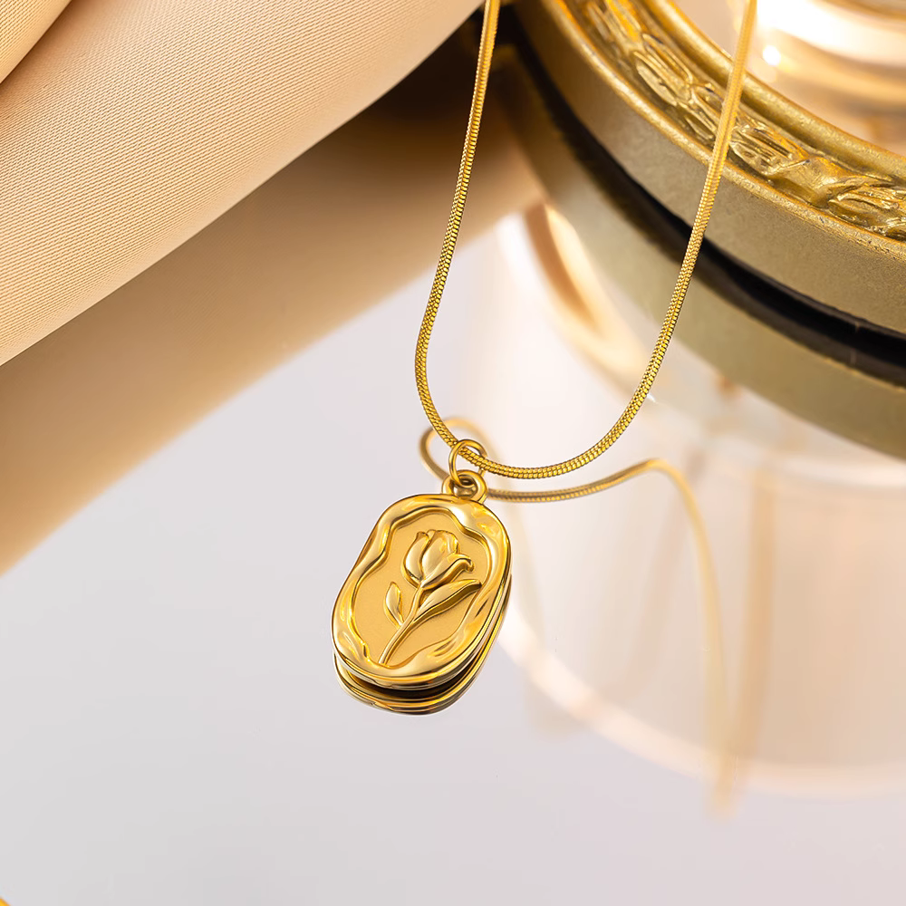 GOLDEN ROSE