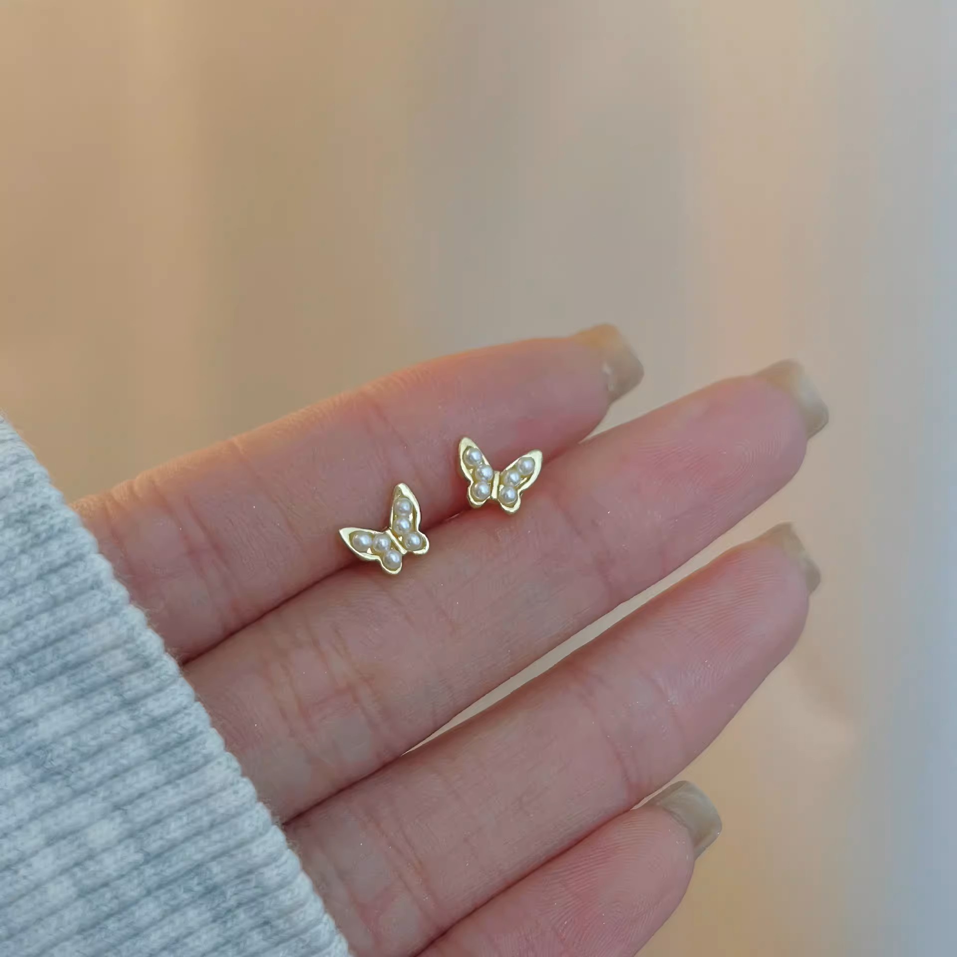 PEARL BUTTERFLY
